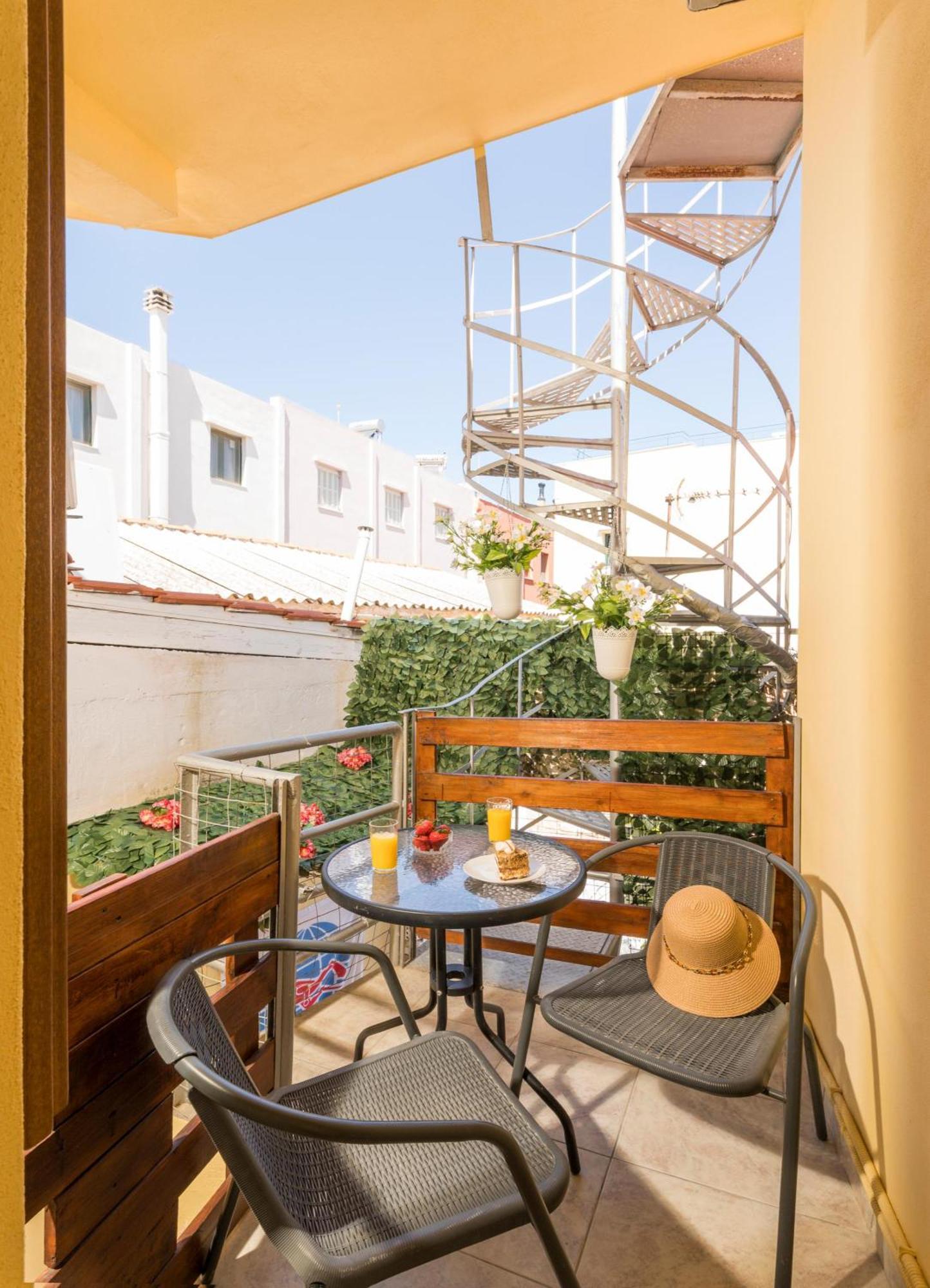 Porto Orion Studios Chania  Rum bild
